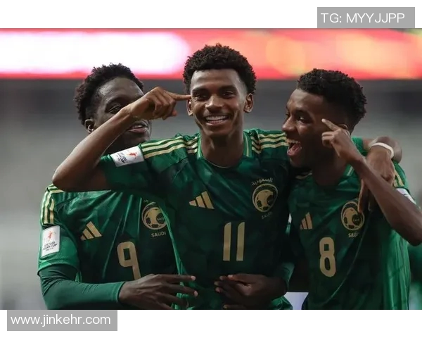 亚洲杯盛宴聚焦大牌足球明星展现精彩对决与传奇时刻